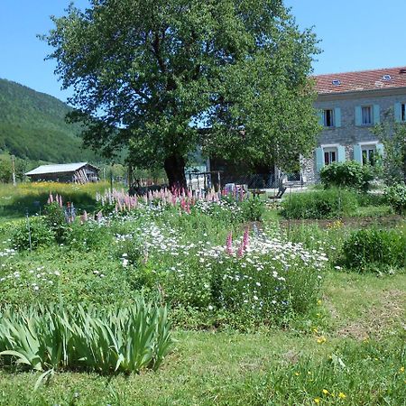 Gites Des Gabriels La Chapelle-en-Vercors Dış mekan fotoğraf